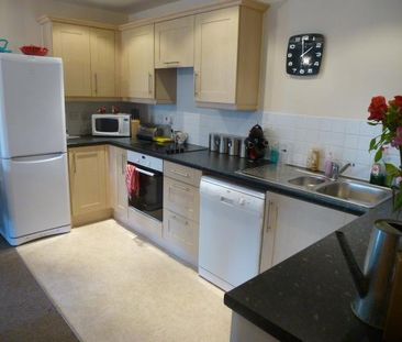 2 bedroom apartment to rent - Photo 3