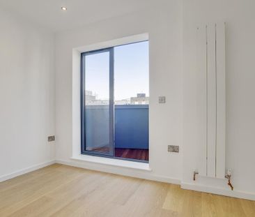 4 bedroom townhouse to rent - Photo 1