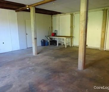 22 Main Rd, Wellington Point QLD 4160 - House For Rent | Domain - Photo 2