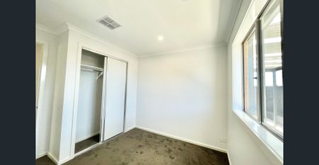 Embrace the Now with Contemporary Living and Modern Design - Photo 5