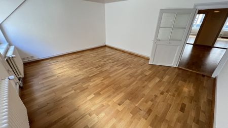 Geräumige Altbauwohnung im Zentrum der Kleinbasler Innenstadt - Foto 2