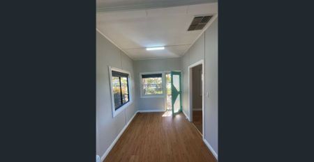 Charming Two-Bedroom Home in a Convenient Location - Photo 5