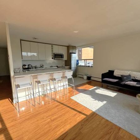 140 SPRINGHURST AVE. #41 - SPACIOUS, 2BED/1BATH, LAUNDRY - Photo 4