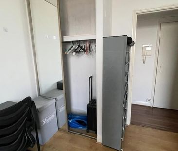 Room in a Shared Flat, London, SW11 - Photo 3