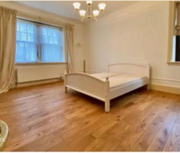 6 bedroom detached house to rent - Photo 4
