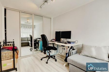 4 bedroom link detached house to rent - Photo 5