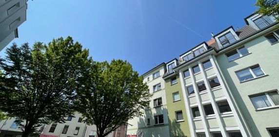 Objektdetails: Köln - Neu-Ehrenfeld - Wohnung MODERNISIERTES DACHGESCHOSS-APPARTEMENT nahe SIMAR- und LENAUPLATZ - Foto 2