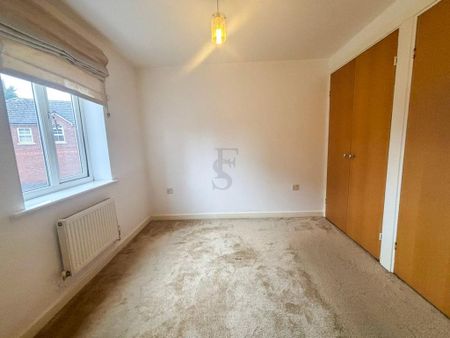 4 bedroom semi-detached house to rent - Photo 3