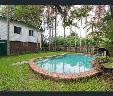 Spacious 3-Bedroom Home with Pool in the Heart of Mitchelton - Photo 4