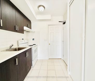 672-676 Sheppard Avenue W #4L , - Photo 4