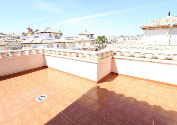 Chalet adosado en Lomas de Cabo Roig.