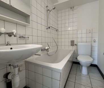 Kinderfreundliche Wohnung Nähe Einkauf und ÖV! - Foto 3