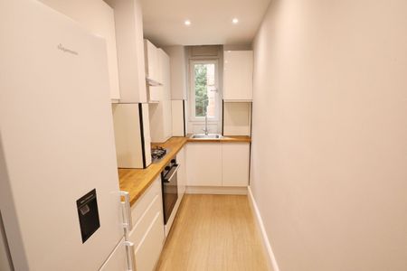 2 Bed, Second Floor Flat - Photo 3