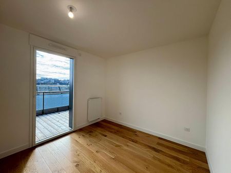 Location Appartement 3 pièces 85m² ANGERS 49100 - Photo 4