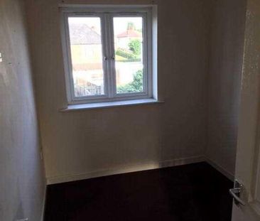 3 Beds - Terraced House - - Photo 5