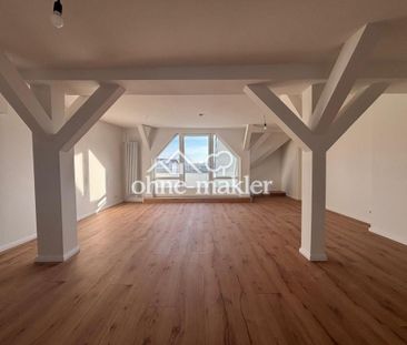 Großzügige Dachgeschosswohnung in begehrter Lage am Hohenzollerndamm - Photo 3