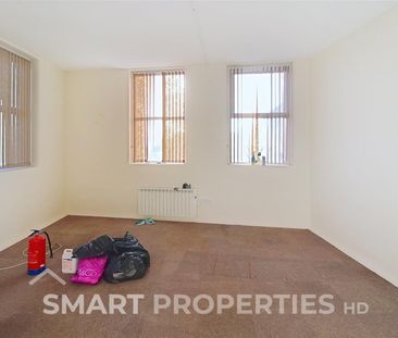 Luck Lane, Marsh, Huddersfield - Photo 1