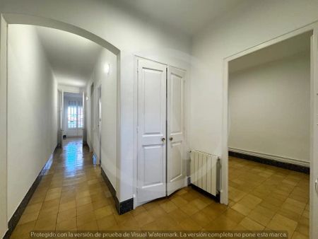 Piso de alquiler en Carrer del Doctor Ullés, 127, Ca n'Aurell - Photo 2