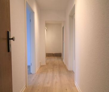 Zweiraumwohnung mit Tageslichtbad und HWR - Foto 4