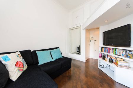 Studio Flat, Old Brompton Road, SW5 - Photo 4