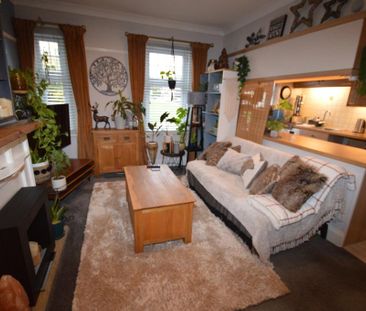 2 bedroom flat to rent - Photo 2