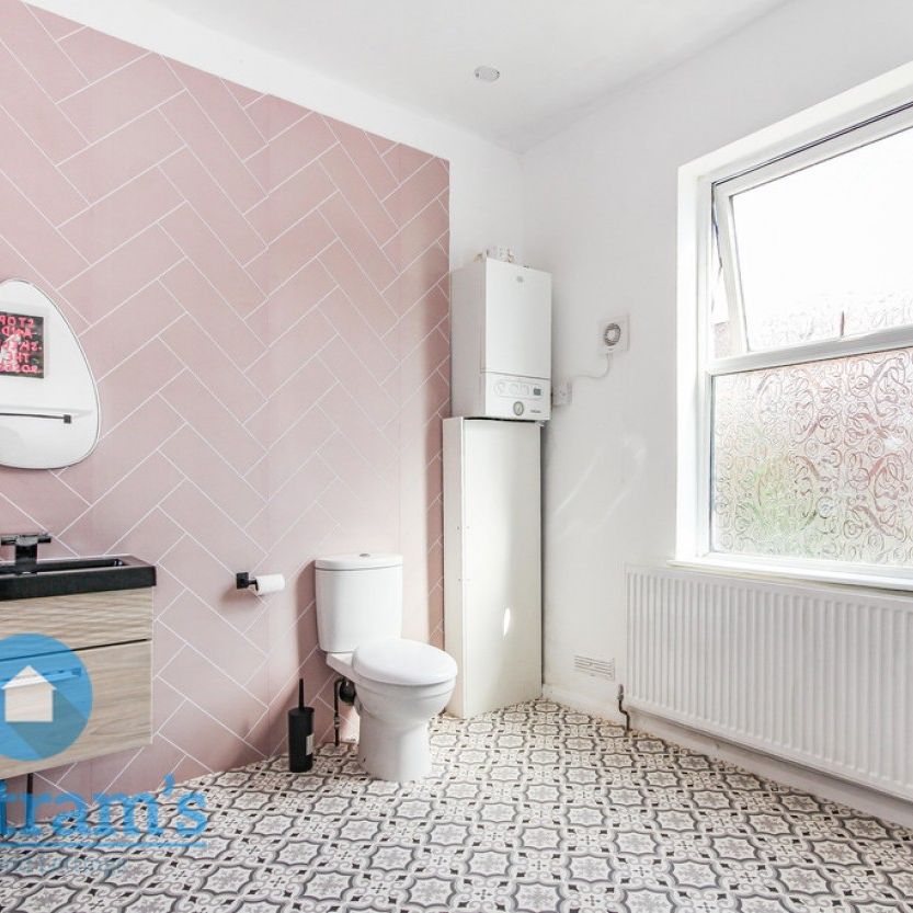 1 bed Shared House for Rent - Photo 1