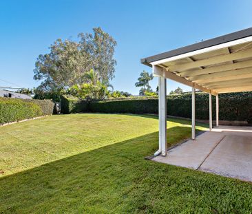 Well-Maintained Single-Level Brick Home in Convenient Kallangur Loc... - Photo 6