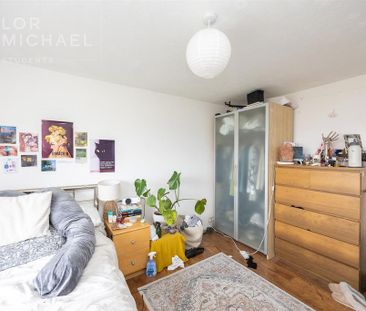 4 bedroom terraced house to rent - Photo 6