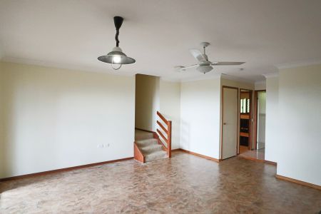 FAMILY HOME WITH DELIGHTFUL VIEWS - Photo 2