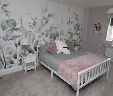 4 bedroom detached house to rent - Photo 6