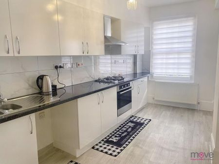 1 bedroom in a house share to rent - Photo 3