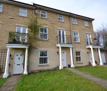 3 bedroom terraced house to rent - Photo 6
