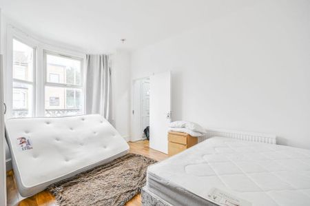 4 bedroom detached house to rent - Photo 5