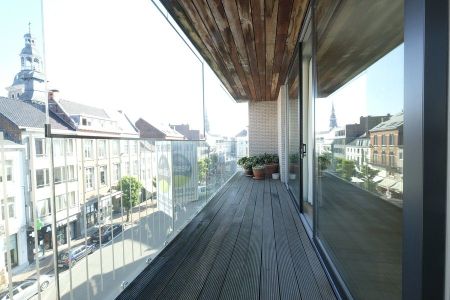 Recent 3 slpk's appartement van 145 m² in het centrum - Photo 3