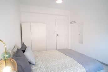 Carrer de Sant Lluís Bertran, Torrent, Valencian Community 46900