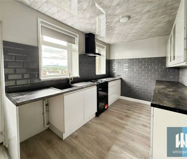 Smiths Avenue, Marsh, Huddersfield, HD3 - Photo 2