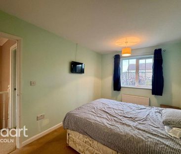 3 bedroom semi-detached house to rent - Photo 4