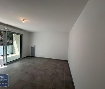 Location Appartement 3 pièces 70m² NICE 06000 - Photo 2