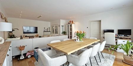 Appartement te huur in Wijnegem voor € 1.200 met 3 slaapkamers - Foto 2