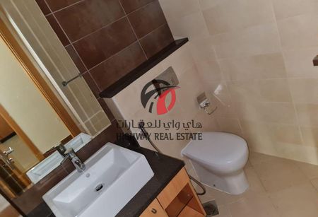 Spacious 1BHK | Ready To Move | Chiller Free | 63K - Photo 2