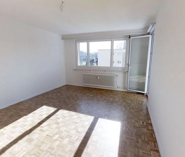 Zeitgemässe 3 Zimmer Wohnung in Zentrumsnähe von Niederuzwil - Photo 5