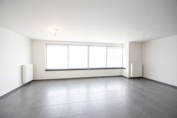 Appartement te huur - Photo 1