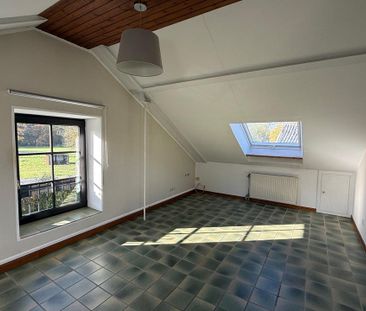 Gemütliche Dachgeschosswohnung in ruhiger Lage mit tollem Blick - Photo 1