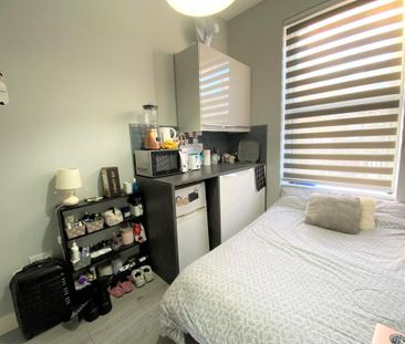 Studio to rent - Photo 5