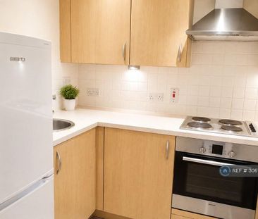 Studio to rent - Photo 3