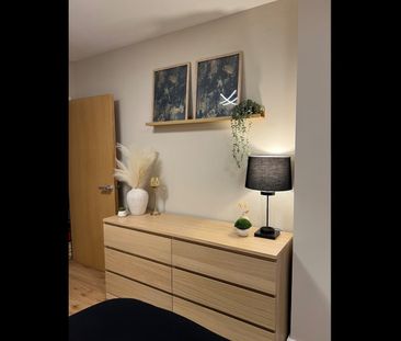 Room in a Shared Flat, Iona Tower, E14 - Photo 2