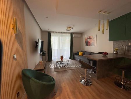 Kiadó újszerű állapotú lakás - Budapest VIII. kerület - Photo 5