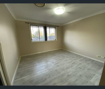 Comfortable 3 Bedroom Living! - Photo 4