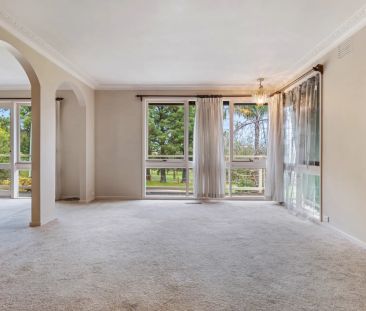 12 Cricklewood Drive, Templestowe. - Photo 3