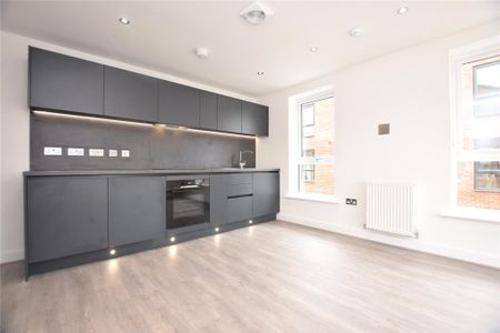 2 bedroom townhouse to rent - Photo 4